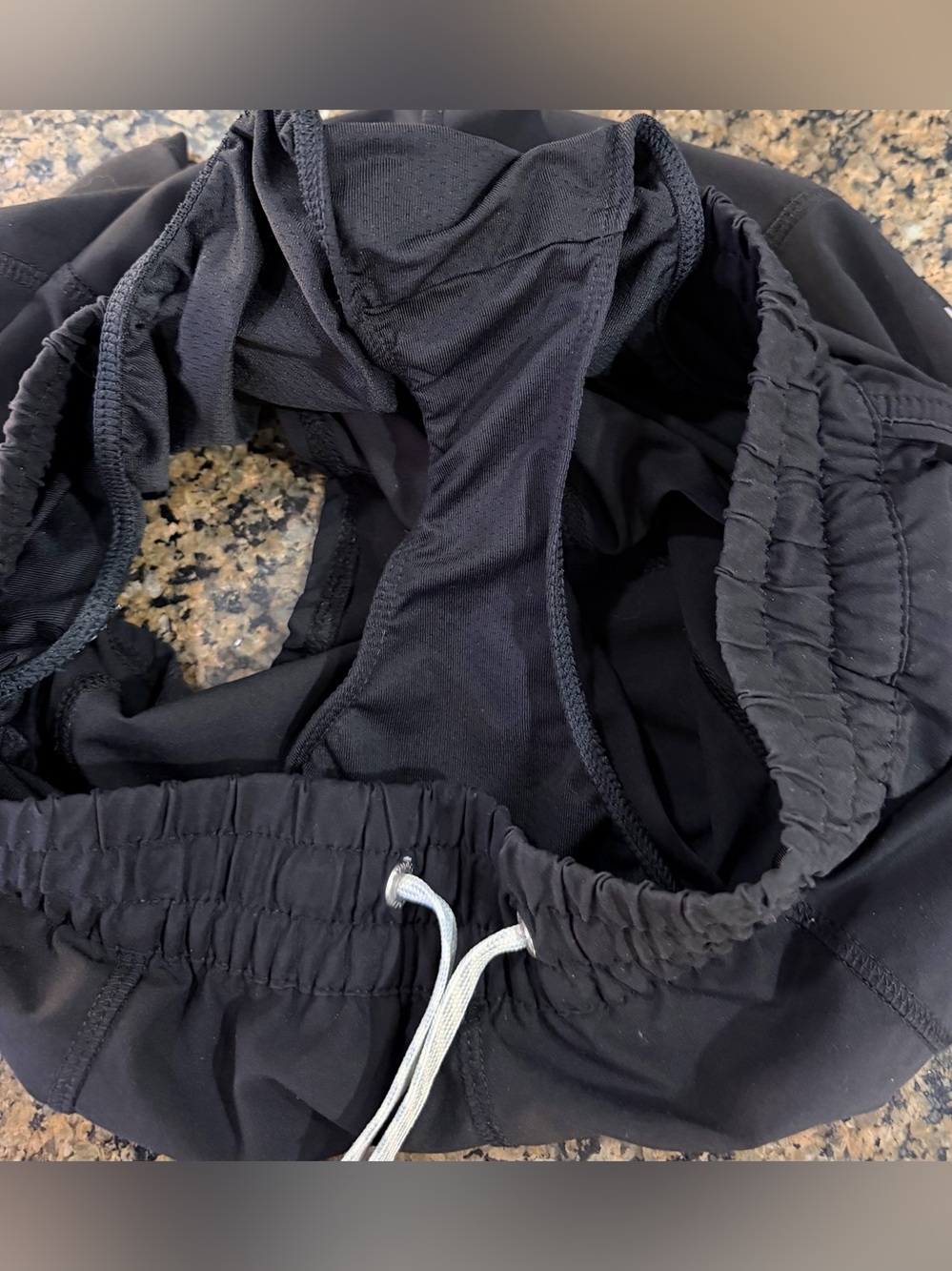Vuori Clementine Shorts 2.0 Women’s Small Black Running - Picture 3 of 6